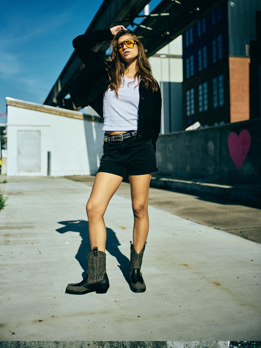 Shop the Look - nm_shop_the_look_27028796_27032323_27029491_1744631797370_custom-0.jpg