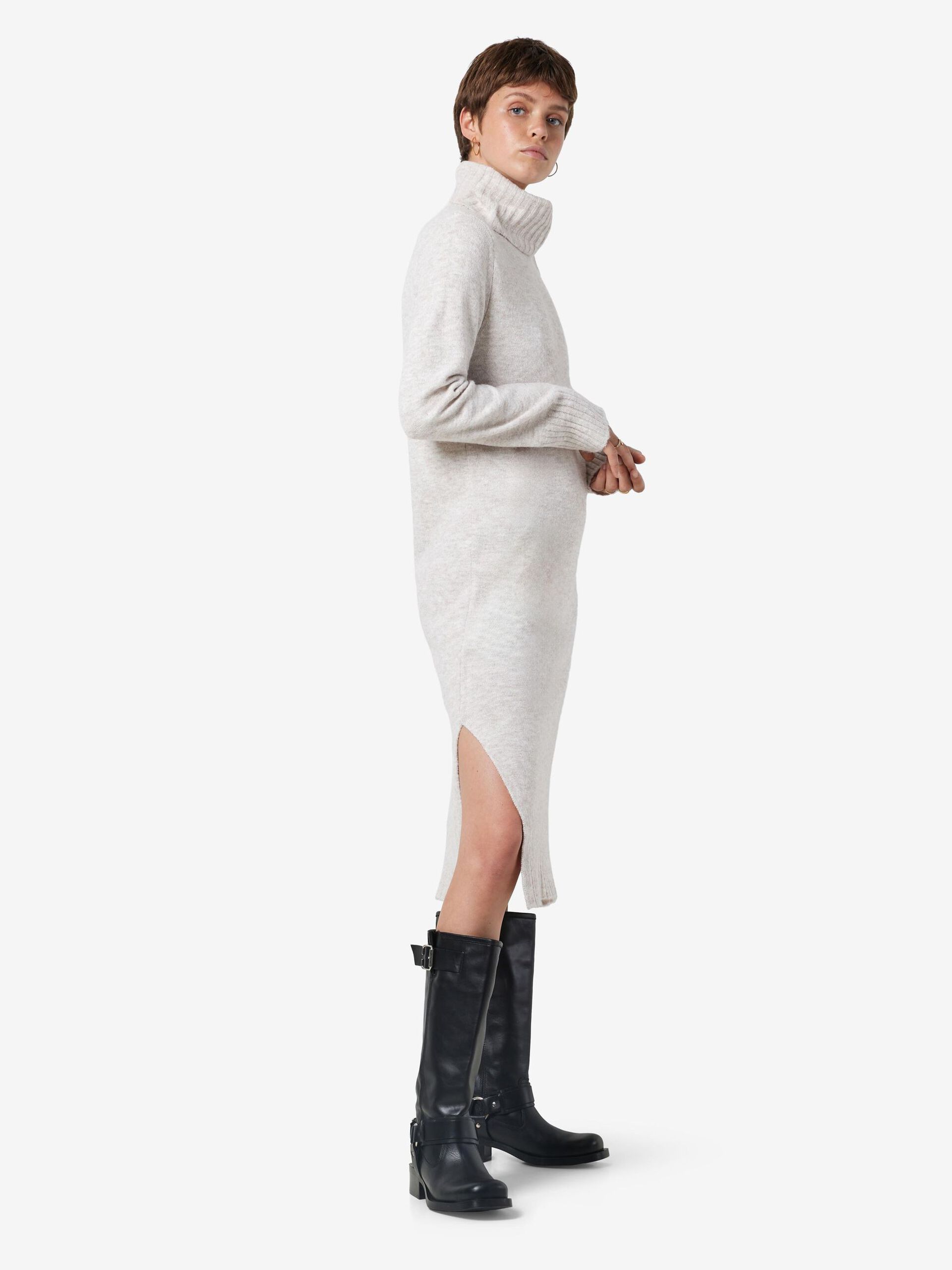 Carousel image - HIGH NECK STRICKKLEID, Eggnog | 4