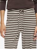 Product image thumbnail - NMSTORMI  WIDE-LEG TROUSERS, Hot Fudge | 5