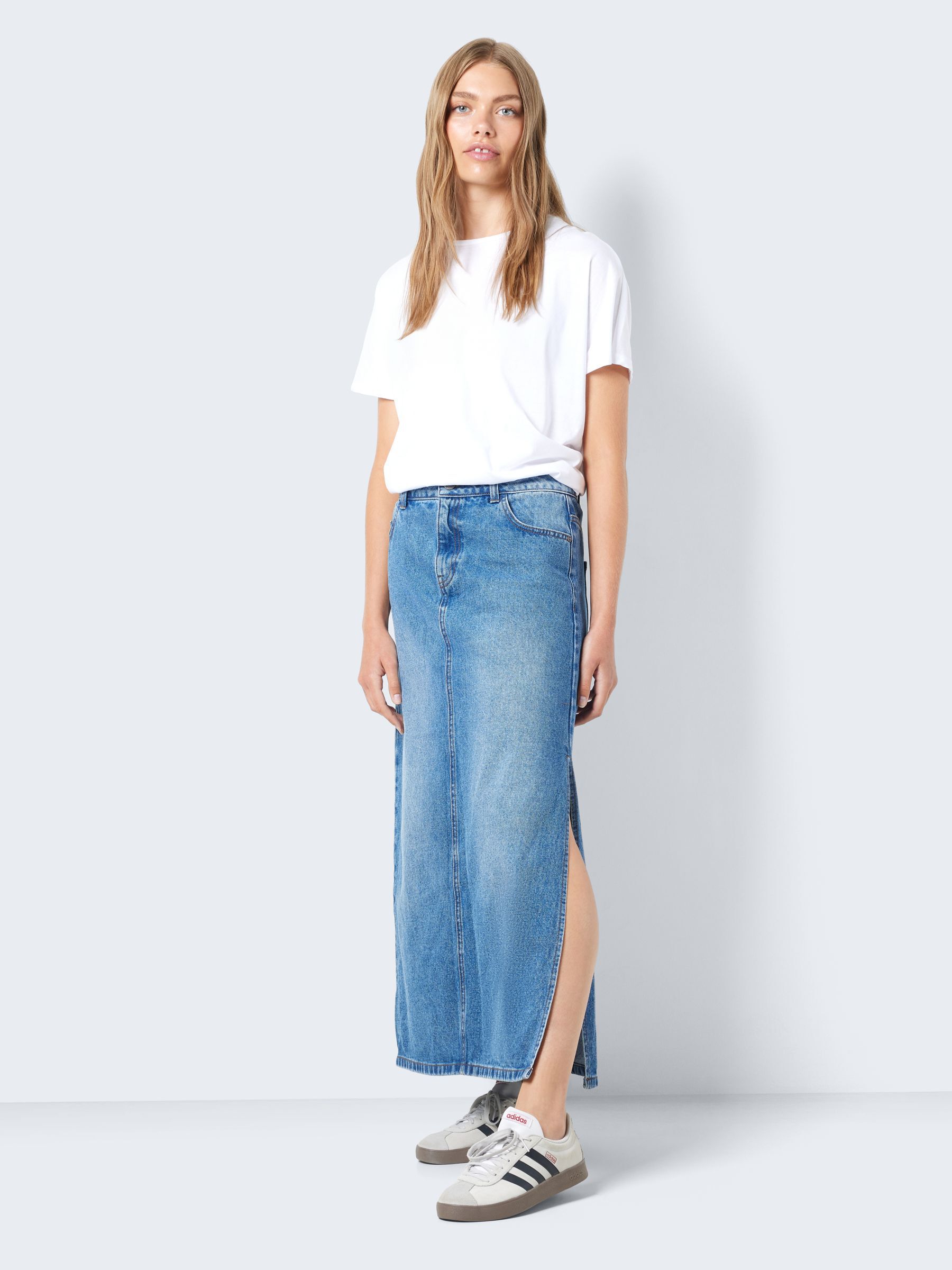 LANG DENIM ROK Blau NOISY MAY
