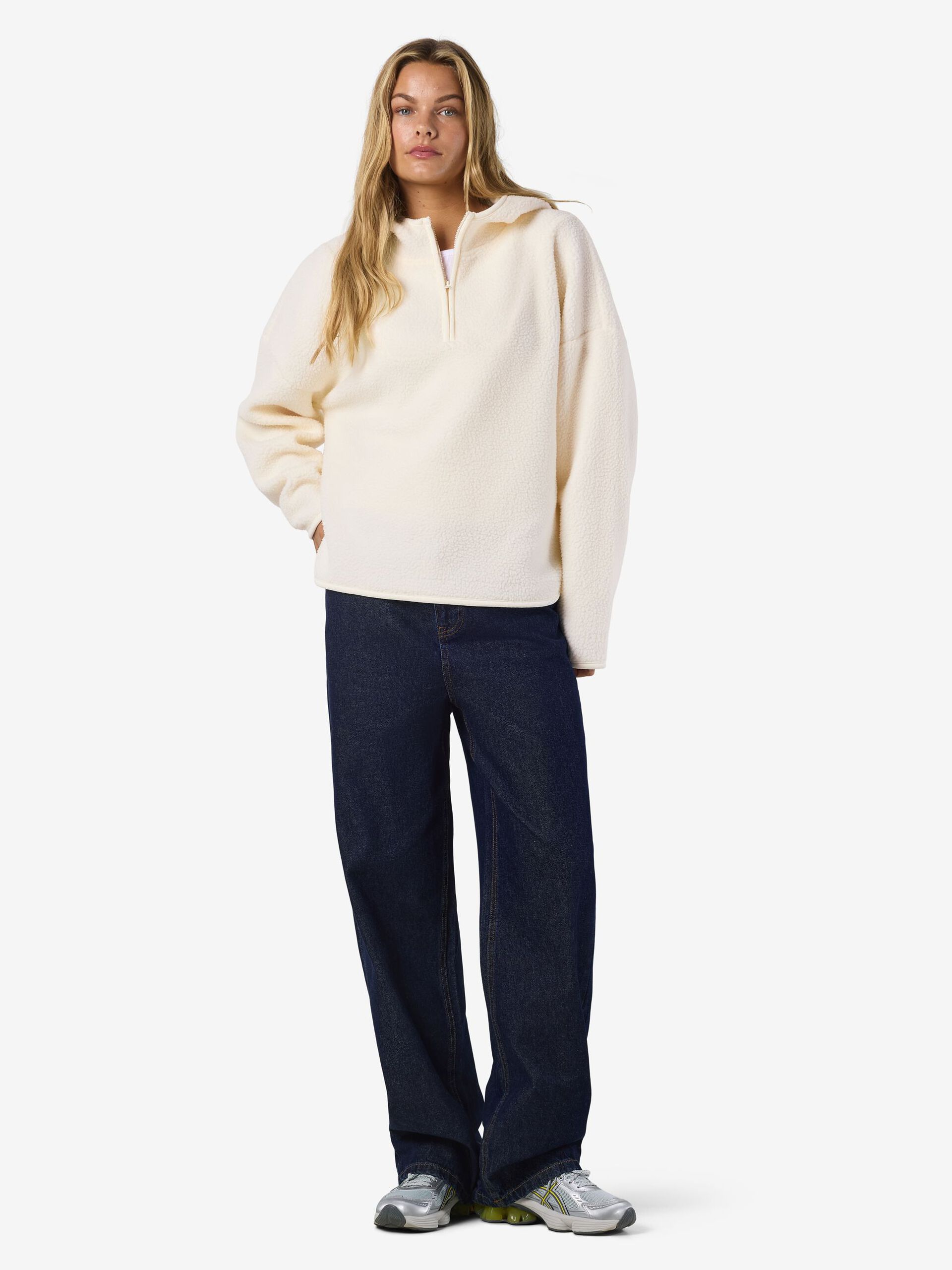 Carousel image - NMCOZY HALF-ZIP FLEECE, Eggnog | 4