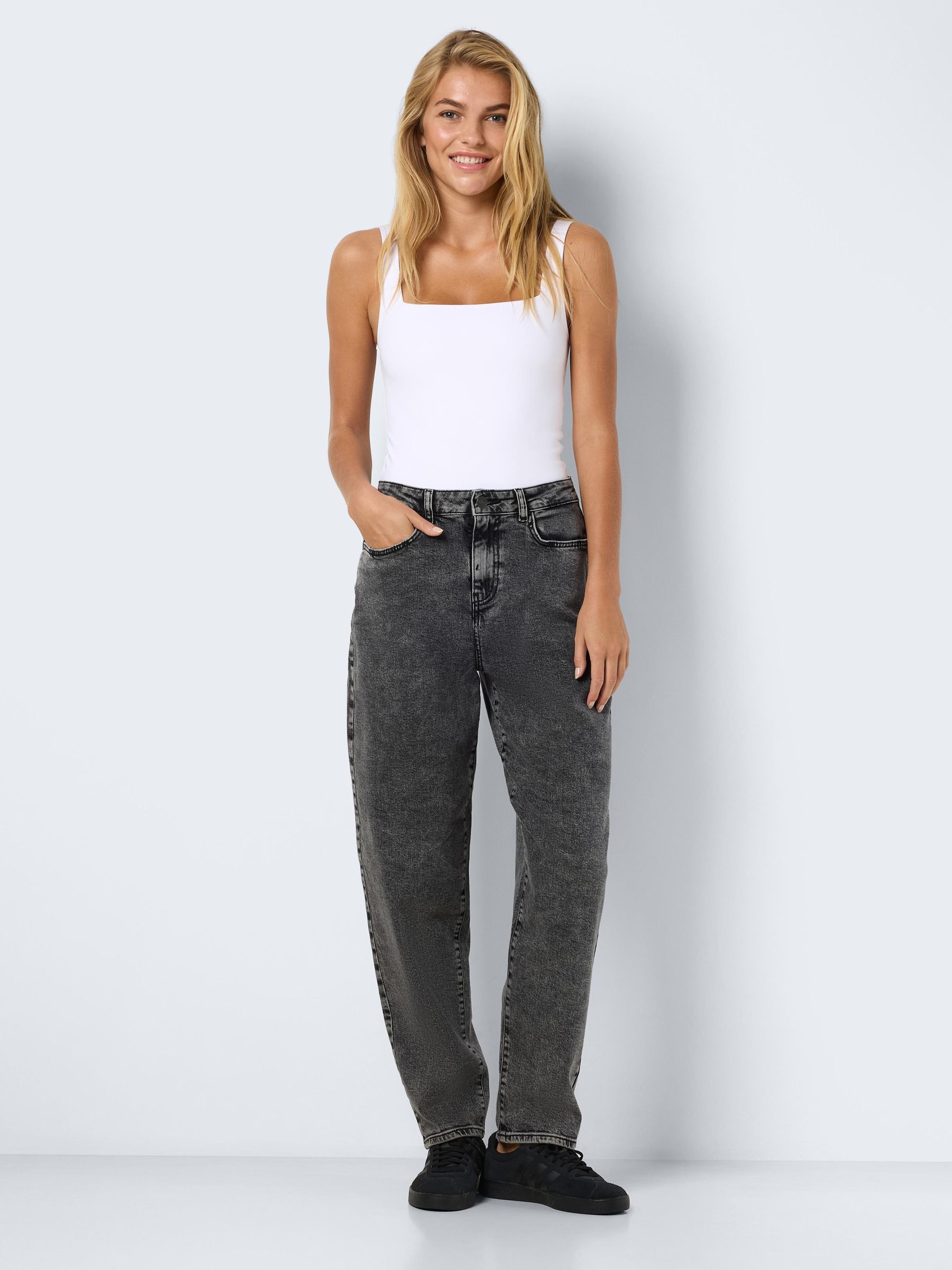 Jean mom gris outlet