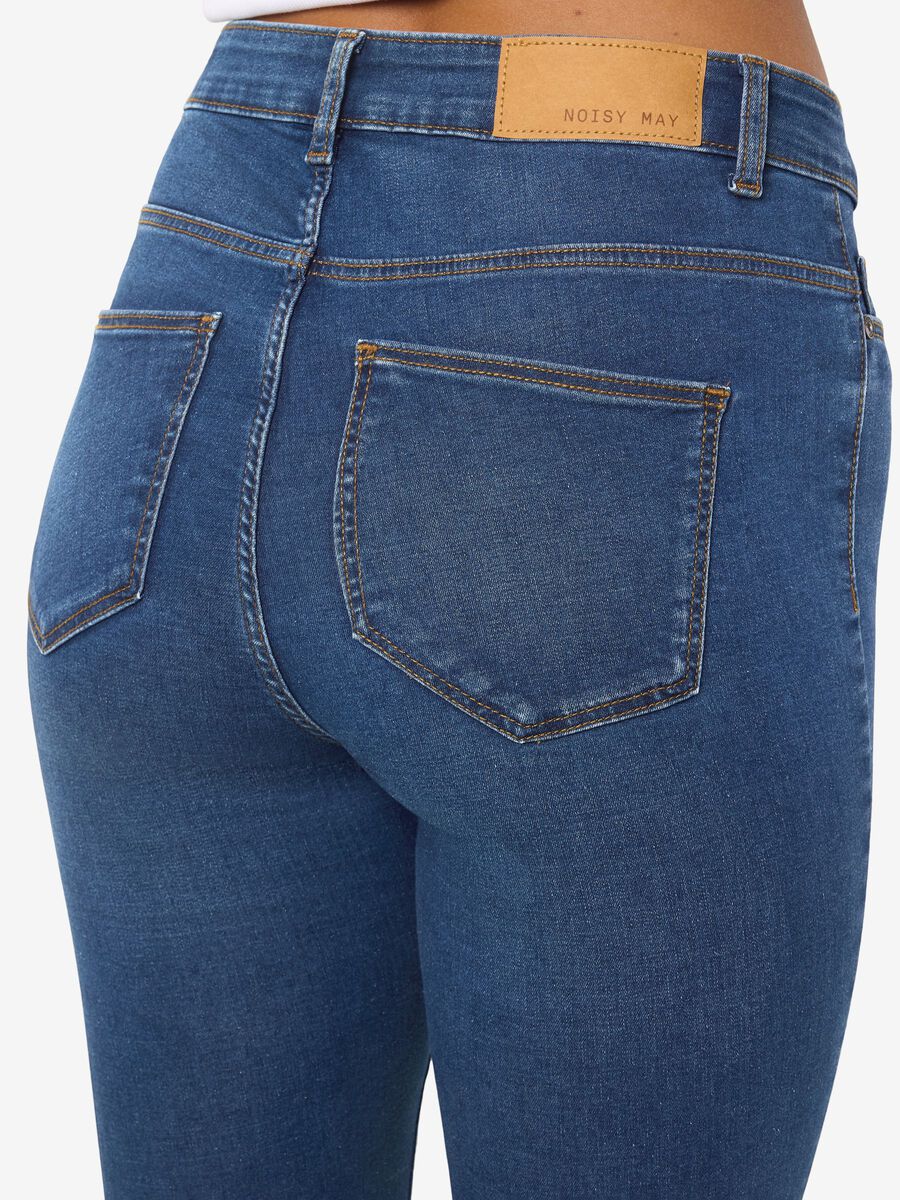 Product tile image - NMCALLIE SKINNY FIT JEANS, Medium Blue Denim | 27007979_MediumBlueDenim