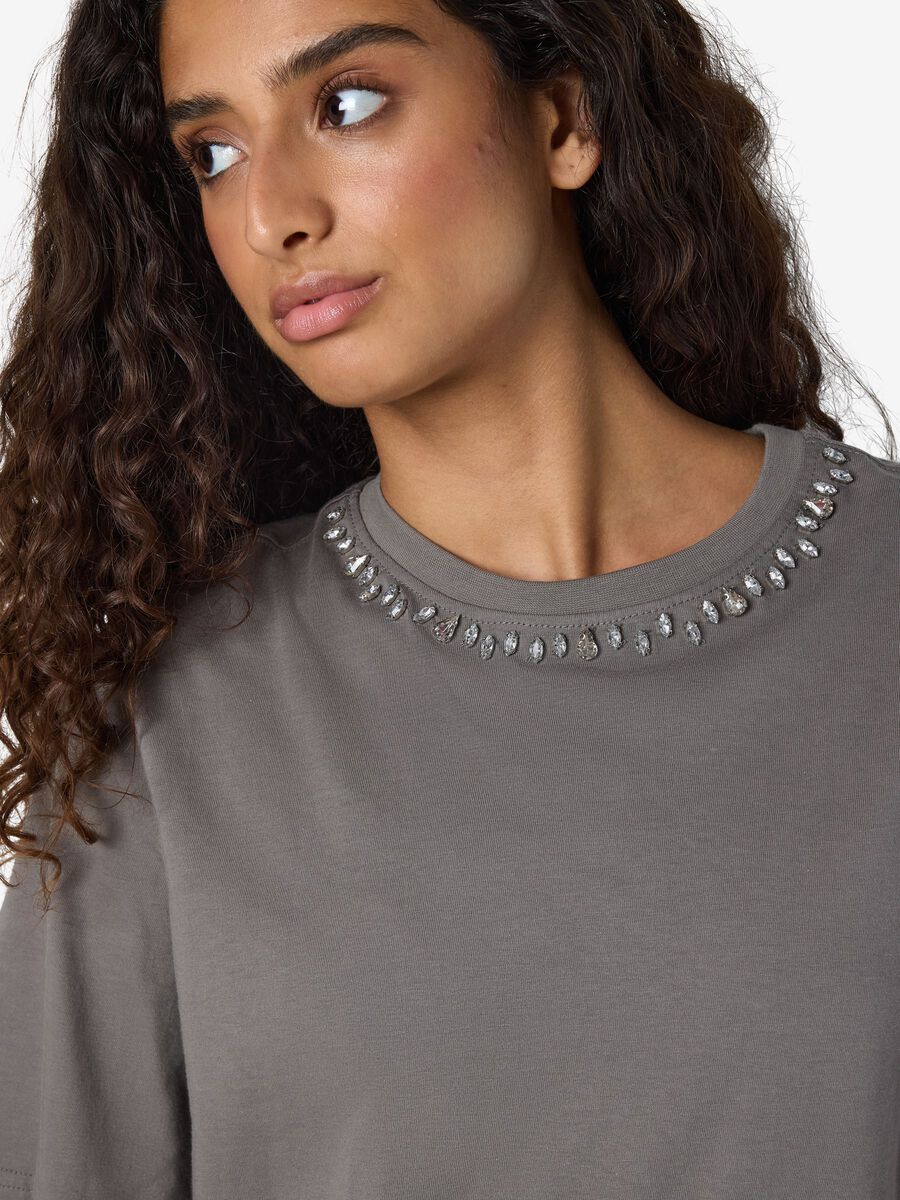 Carousel image - BEJEWELED  T-SHIRT, Charcoal Gray | 5