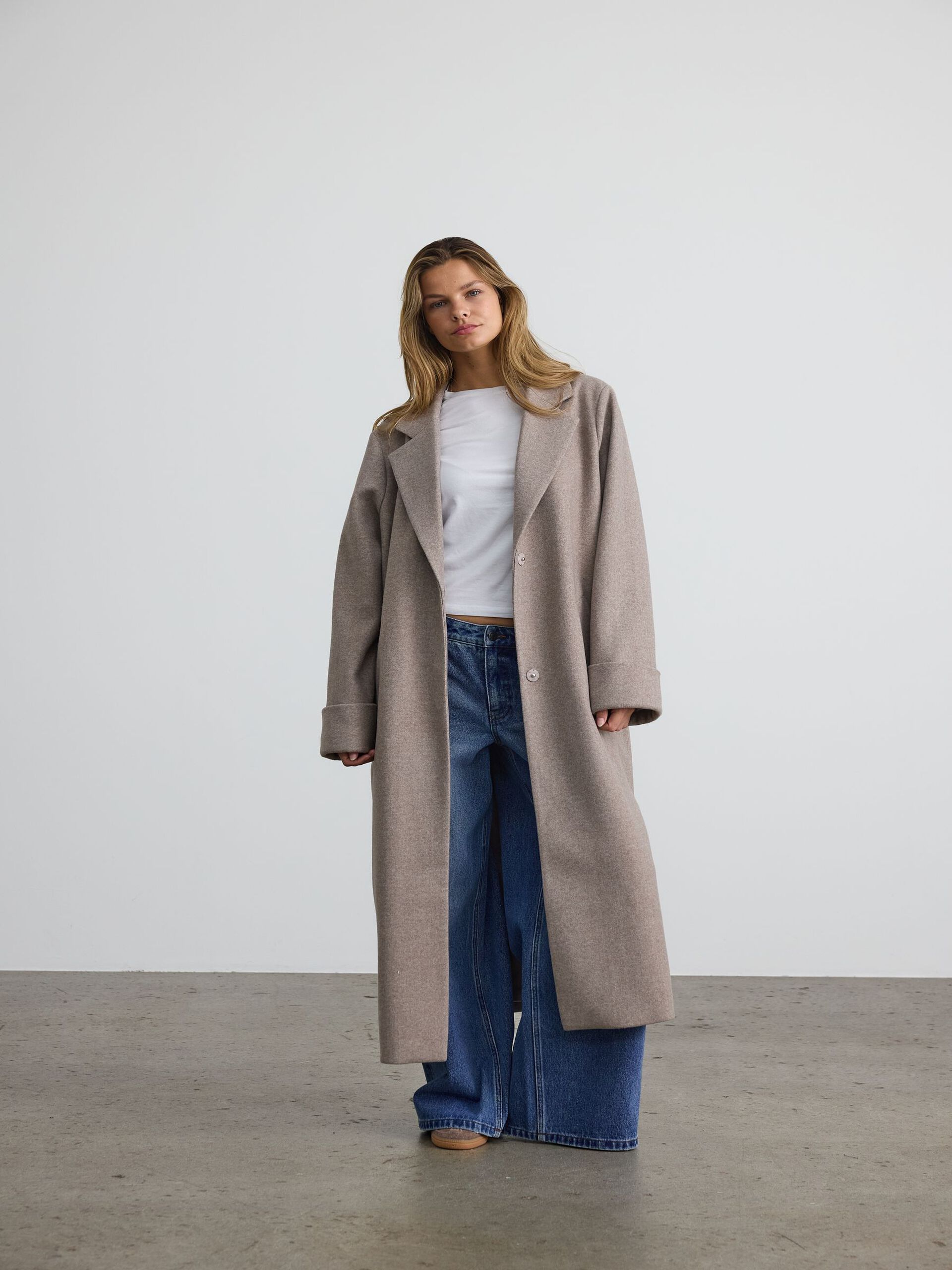 Carousel image - LONGLINE COAT, Nomad | 8