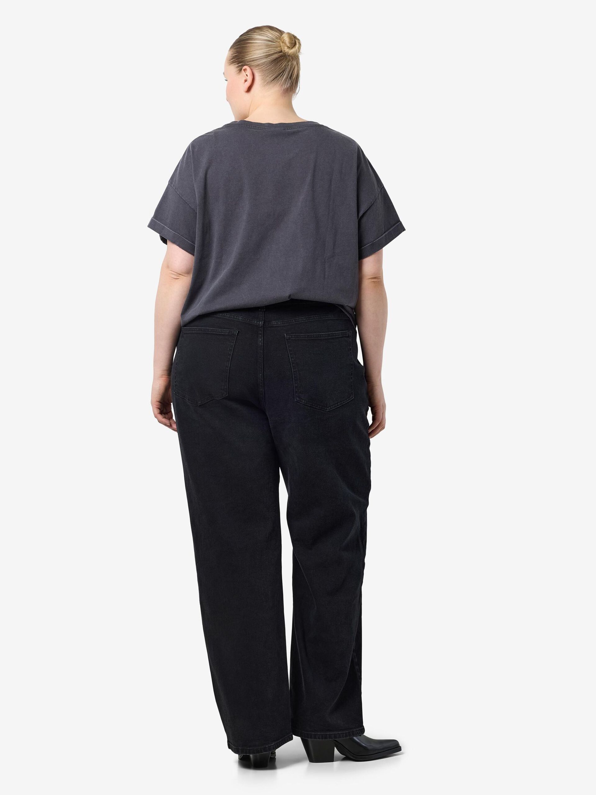 Carousel image - CURVE NMYOLANDA STRAIGHT FIT JEANS, Black Denim | 5