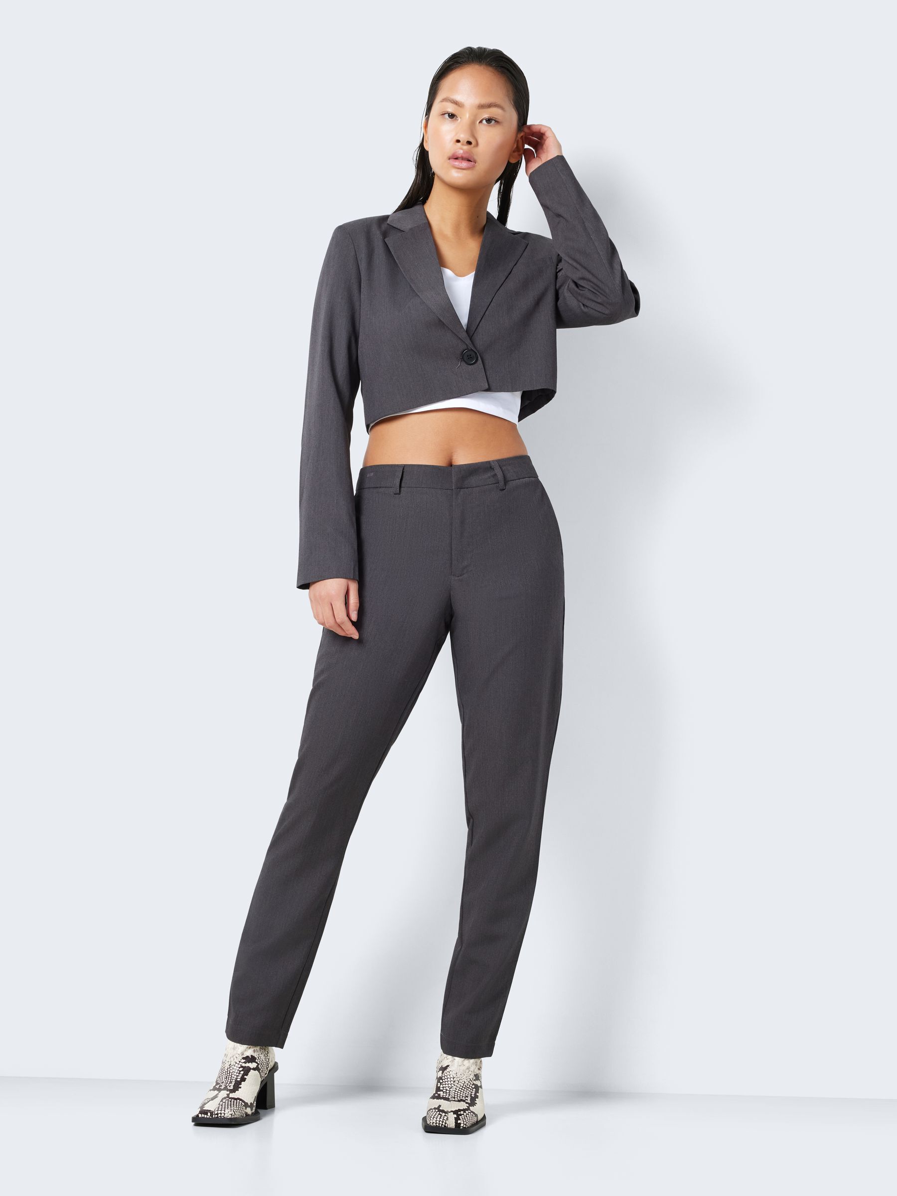 Coloured cropped trousers deals
