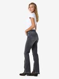 Noisy May HAALISTUNEET BOOTCUT-FARKUT, Dark Grey Denim, highres - 27034332_DarkGreyDenim_005.jpg