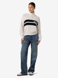 Product image thumbnail - STEHKRAGEN HALF-ZIP PULLOVER, Cloud Dancer | 4
