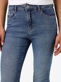 Noisy May NMKAREEN UTSVÄNGDA JEANS, Medium Blue Denim, highres - 27034386_MediumBlueDenim_006.jpg