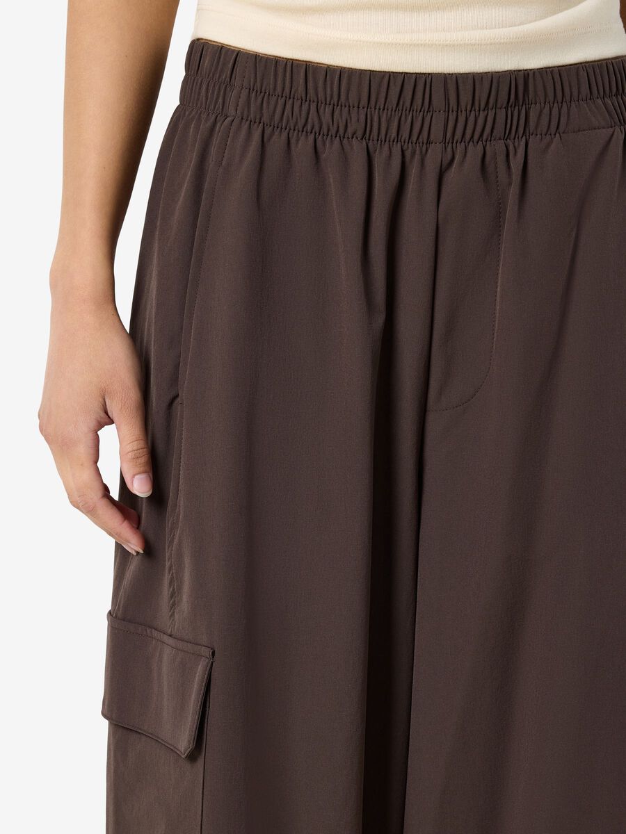 Carousel image - NMKIRBY CARGO TROUSERS, Chocolate Brown | 5
