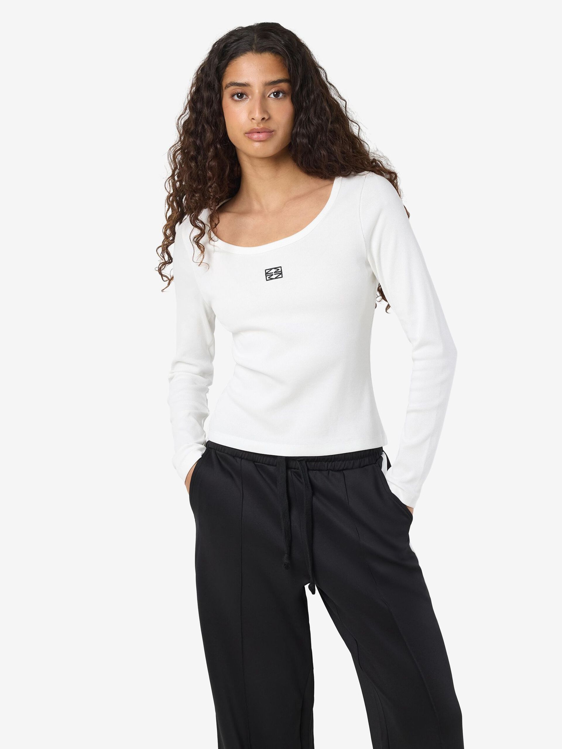 Carousel image - SLIM FIT LONG SLEEVED TOP, Cloud Dancer | 6