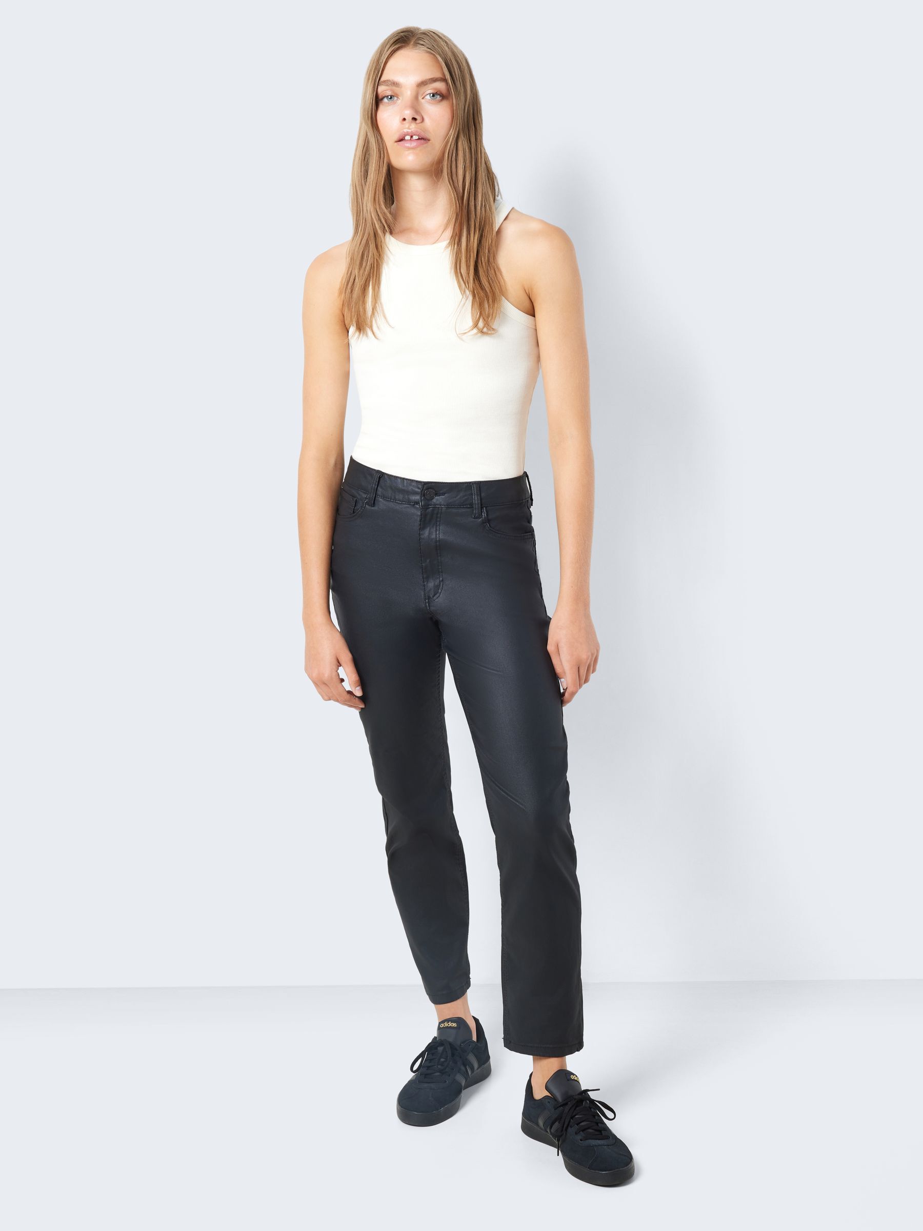NMMONI CROPPED COATED STRAIGHT FIT JEANS