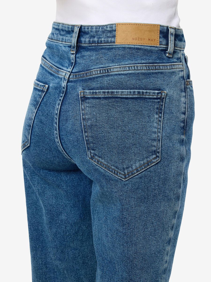 Noisy May NMDAISY MOM JEANS, Medium Blue Denim, highres - 27031099_MediumBlueDenim_008.jpg