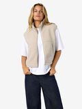 Product image thumbnail - NMMASEY - PELUCHE GILET SANS MANCHES, Silver Lining | 6