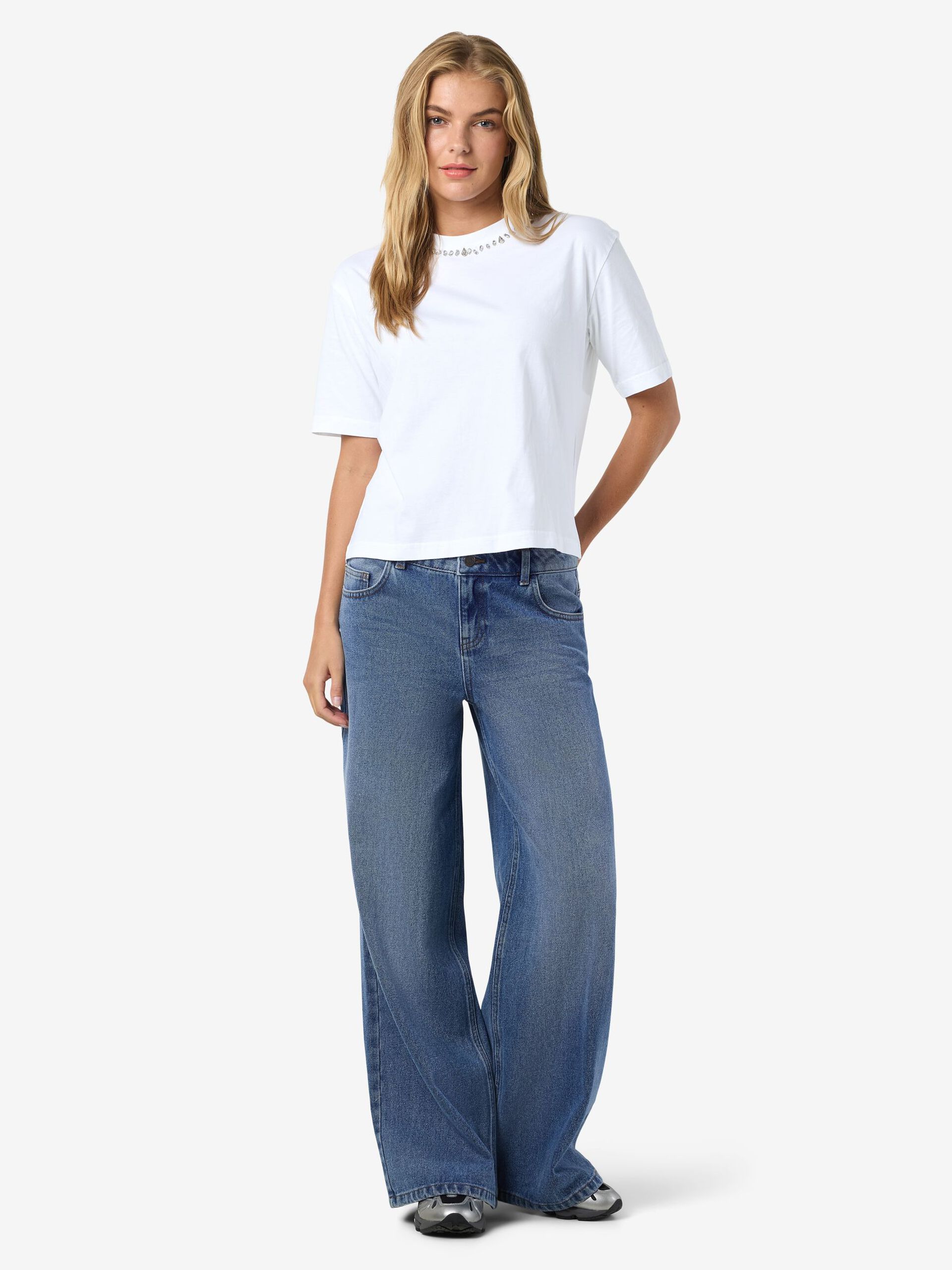 Carousel image - T-SHIRT, Bright White | 4