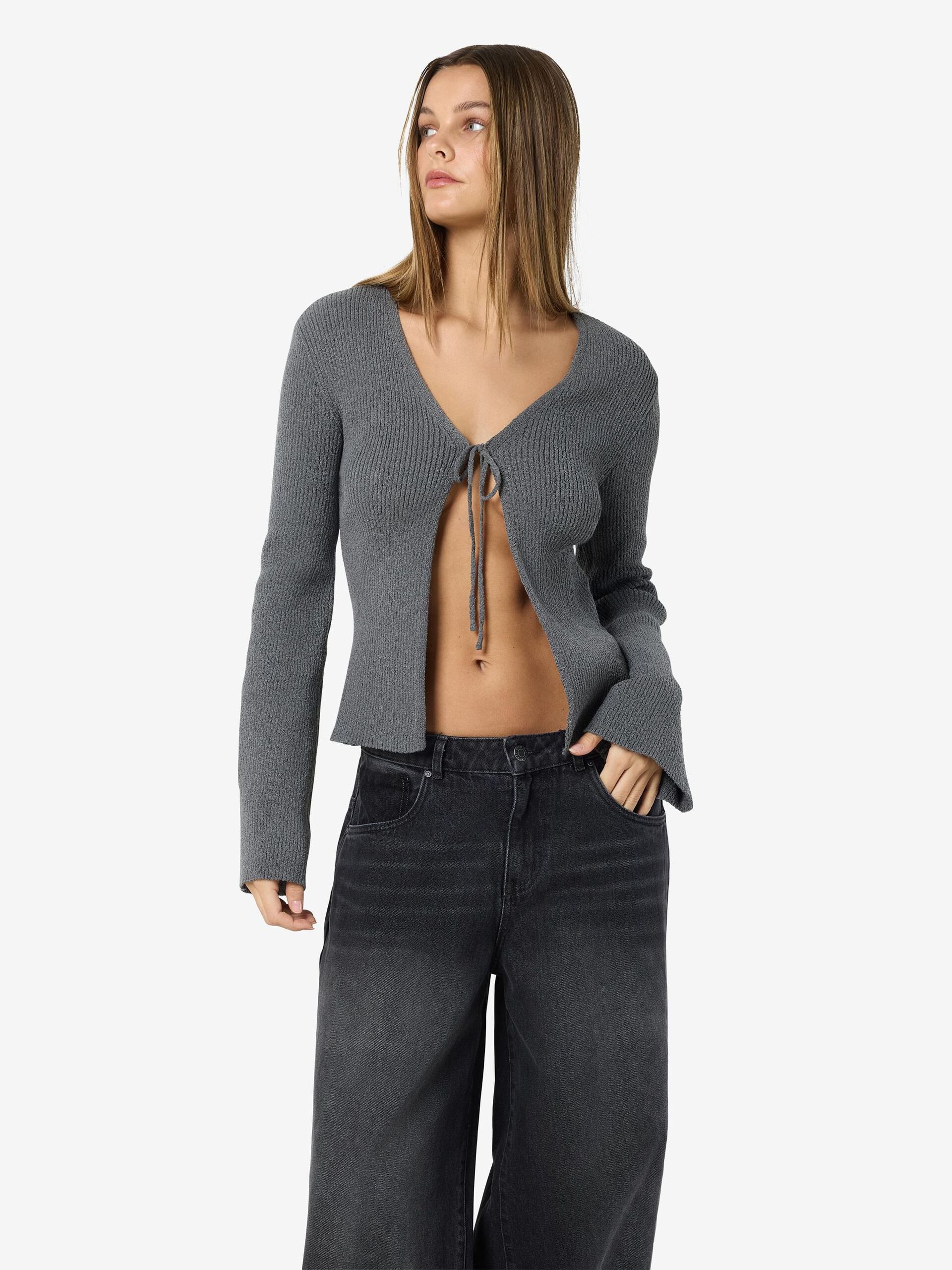 Carousel image - KNYTING FORAN STRIKKET CARDIGAN, Charcoal Gray | 6