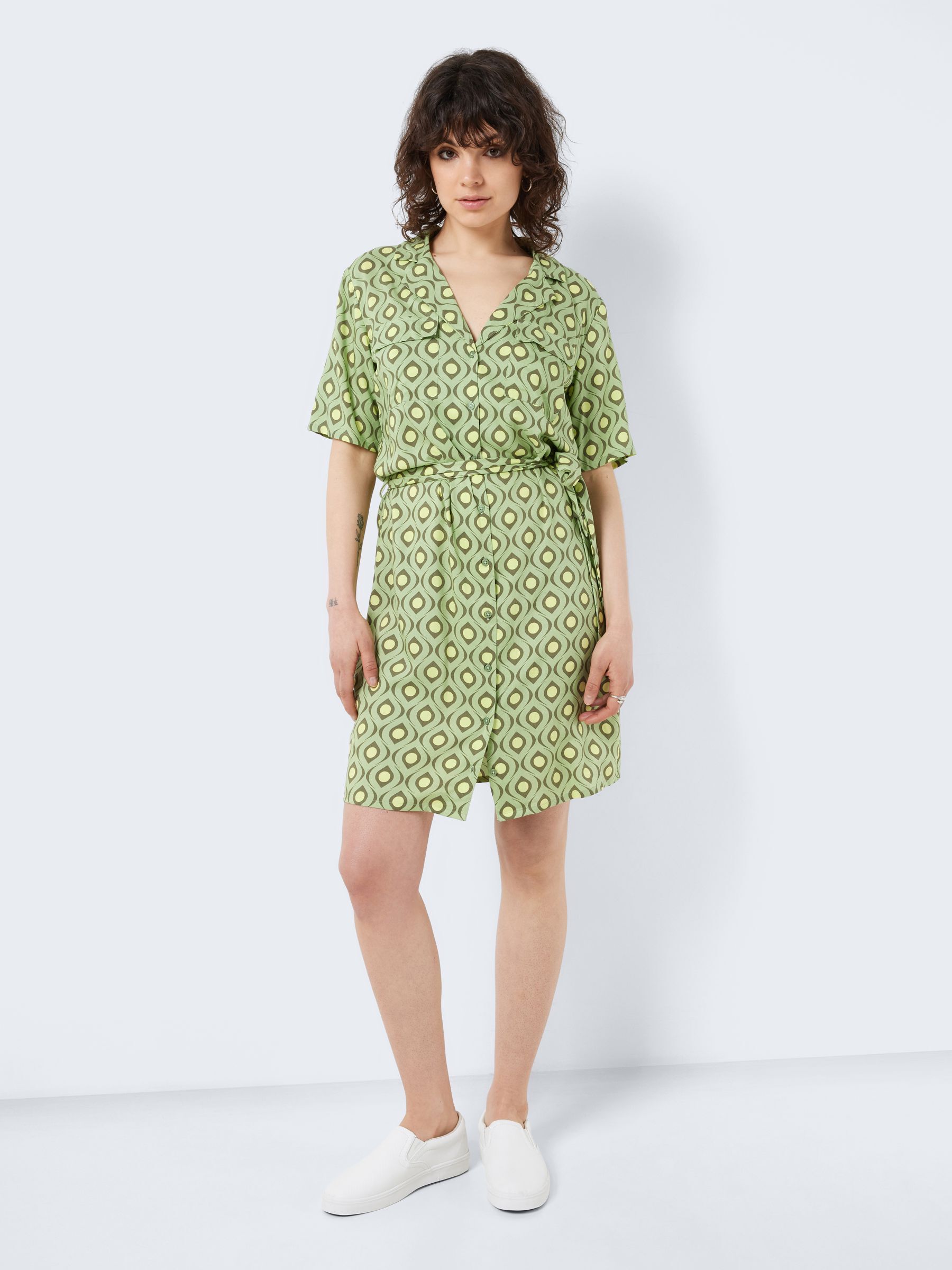 Noisy may jurk groen store