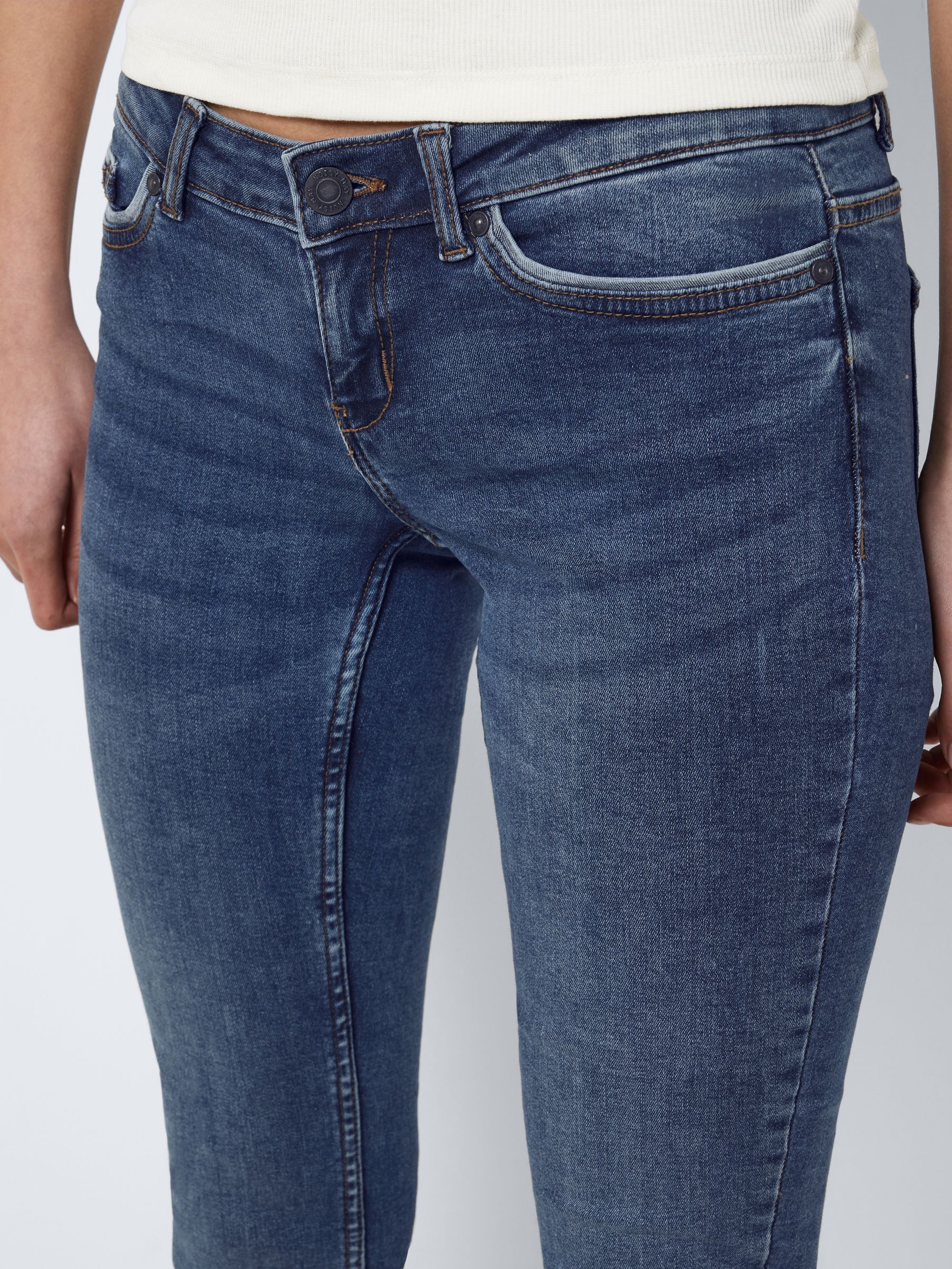 Noisy may 2025 eve jeans