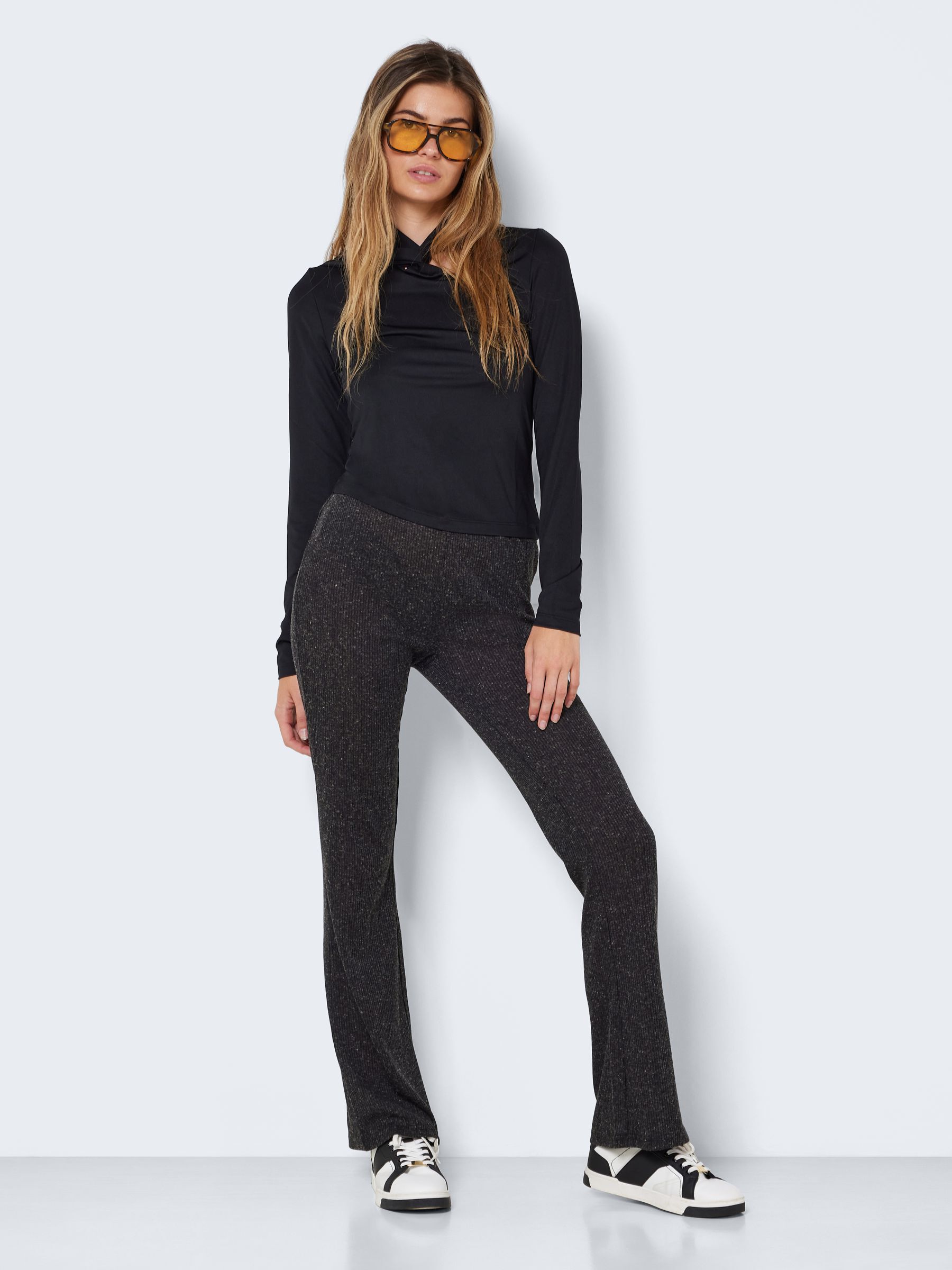 Pantalon évasé shop taille haute