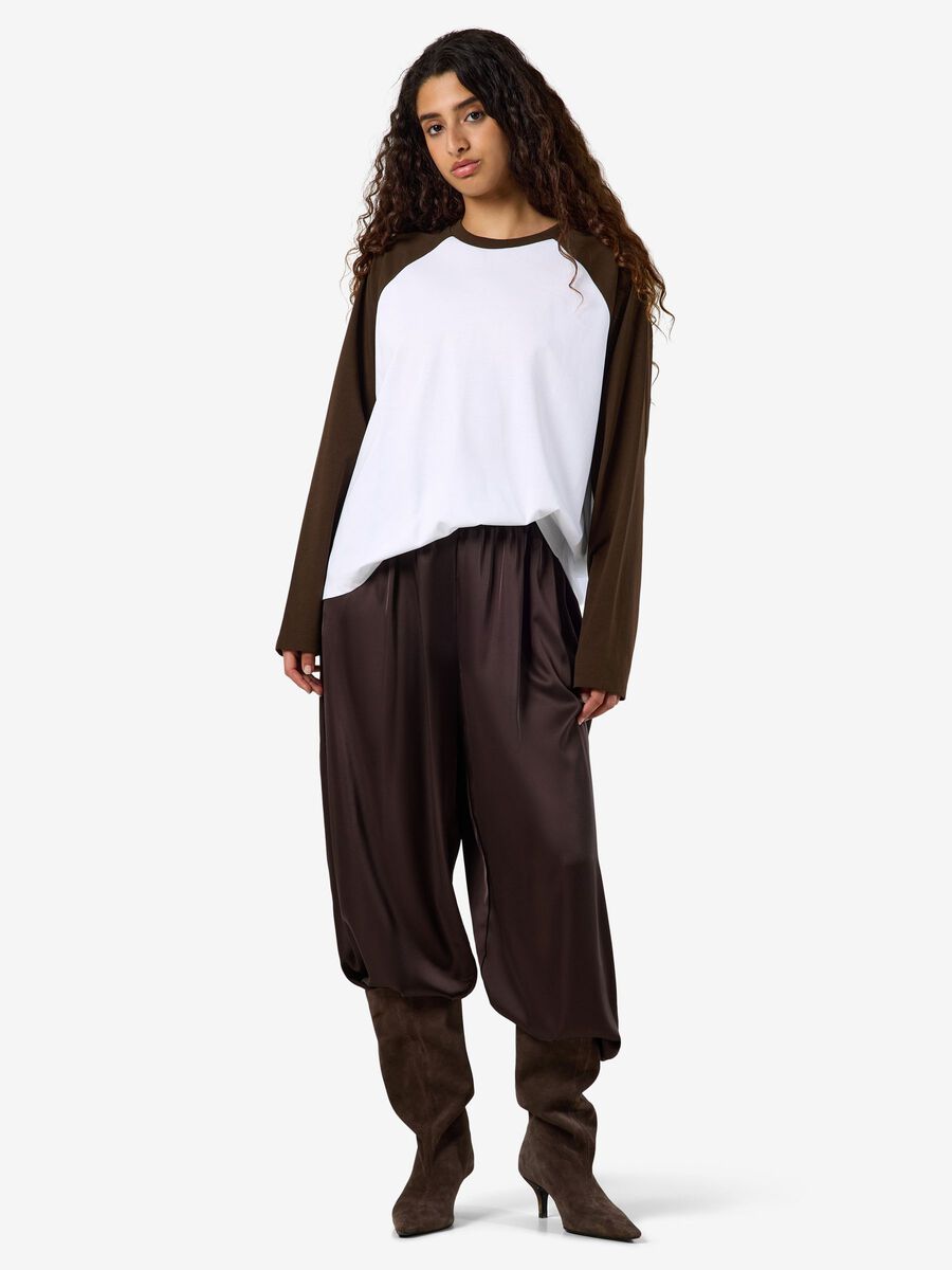 Carousel image 4 NMEMBER  LONG SLEEVED TOP, Snow White