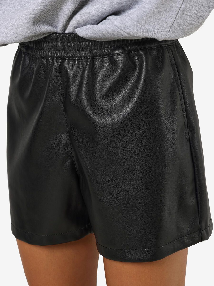 Carousel image - SIMILICUIR SHORT, Black | 5
