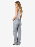Noisy May NMYOLANDA NORMAL WAIST JEANS MIT WEITEM BEIN, Light Grey Denim, highres - 27030830_LightGreyDenim_005.jpg