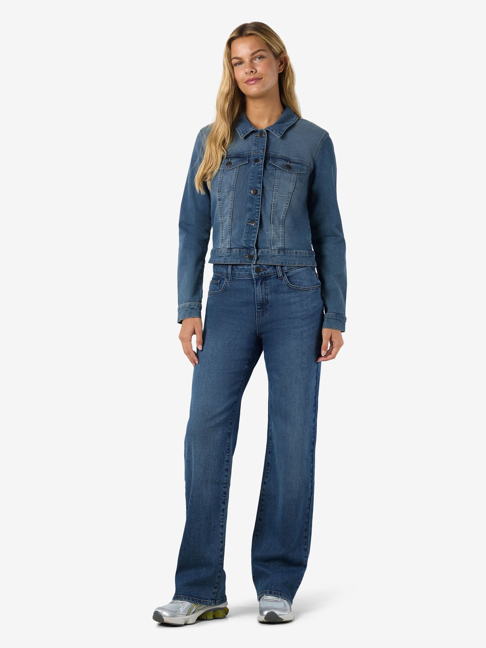 Carousel image - SHORT DENIM JACKET, Medium Blue Denim | 4