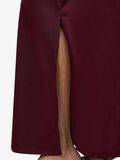 Noisy May SATIN SLIP DRESS, Vineyard Wine, highres - 27037472_VineyardWine_008.jpg