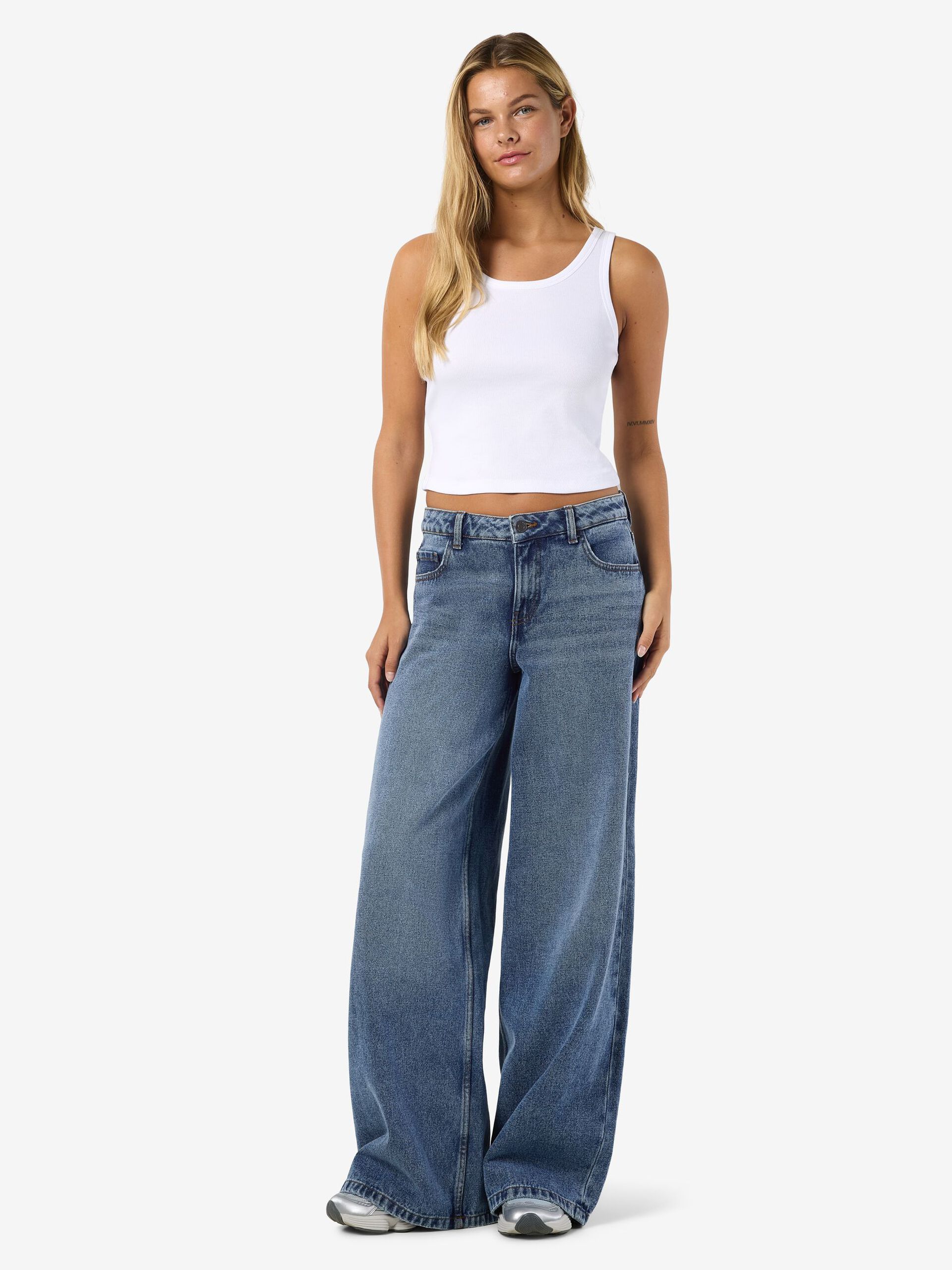 Carousel image - NMKETTIE WIDE FIT JEANS, Medium Blue Denim | 6