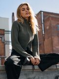 Product image thumbnail - POD SZYJĘ KARDIGAN, Medium Grey Melange | 7