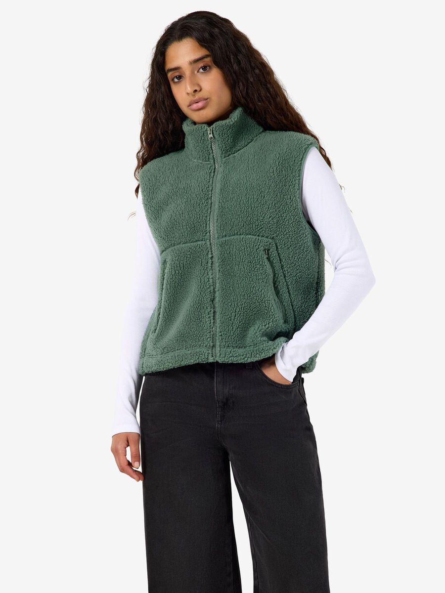 Product tile image NMMASEY TEDDY GILET, Laurel Wreath 27036457_LaurelWreath