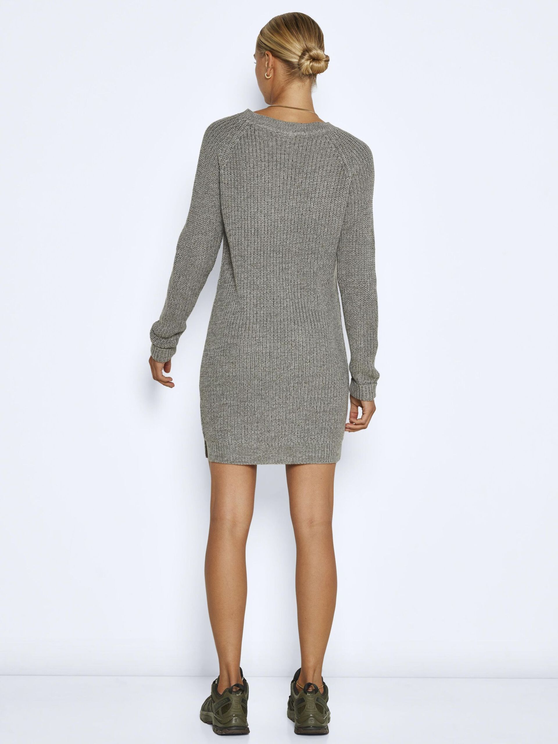 Carousel image - KORT STRIKKET KJOLE, Medium Grey Melange | 3