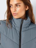 Noisy May PADDED GILET, Stormy Weather, highres - 27017058_StormyWeather_966505_006.jpg
