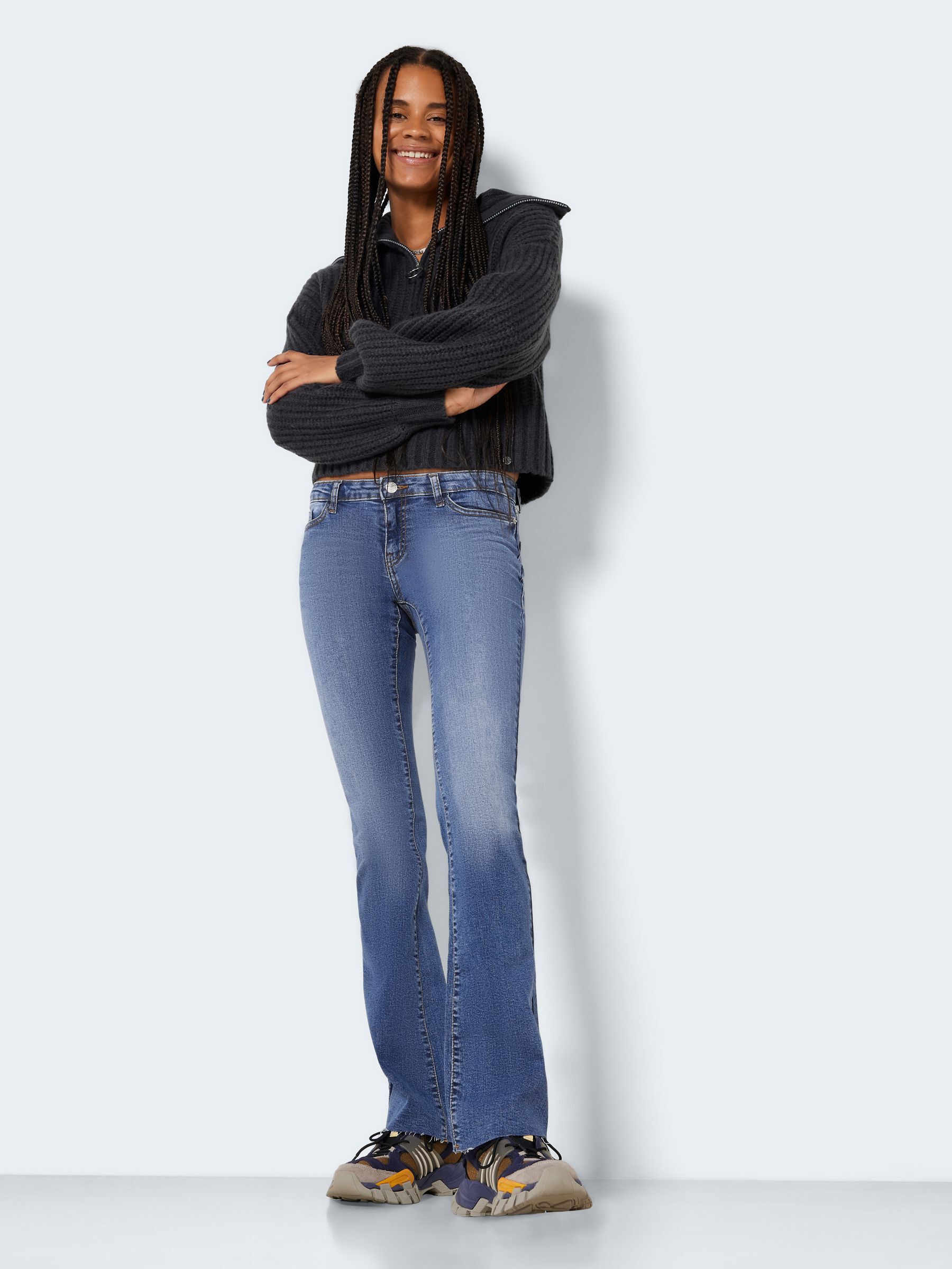 Skinny leg bootcut jeans top
