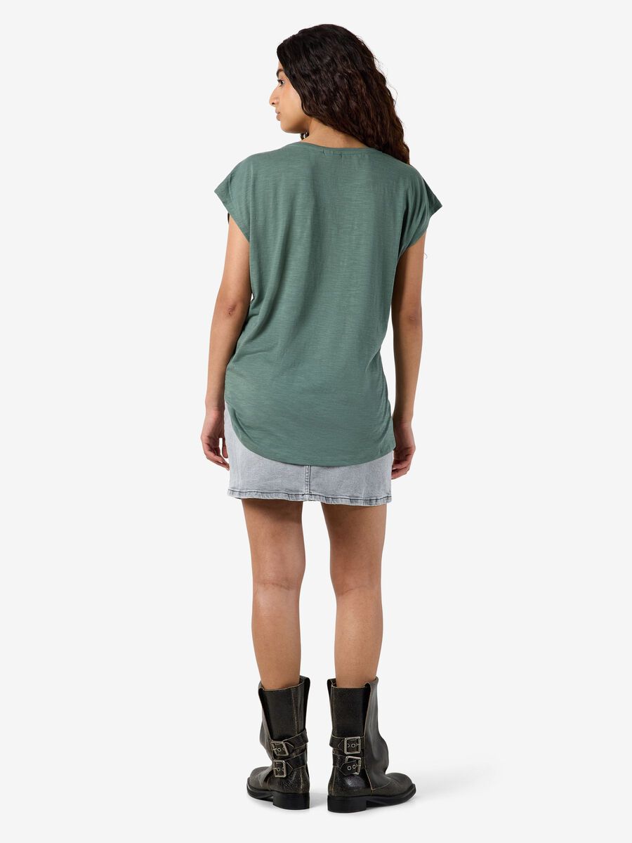 Carousel image 3 T-SHIRT, Laurel Wreath