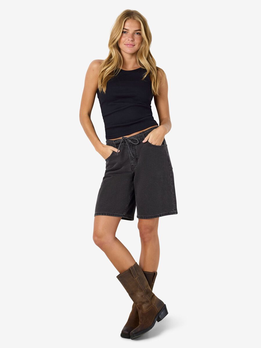 Carousel image - NMMAISY  DENIM SHORTS, Black Denim | 6