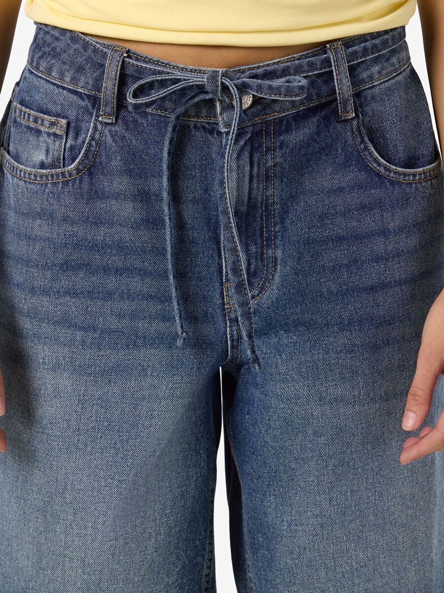 Carousel image - NMMAISY LANG OLASHORTS, Medium Blue Denim | 5