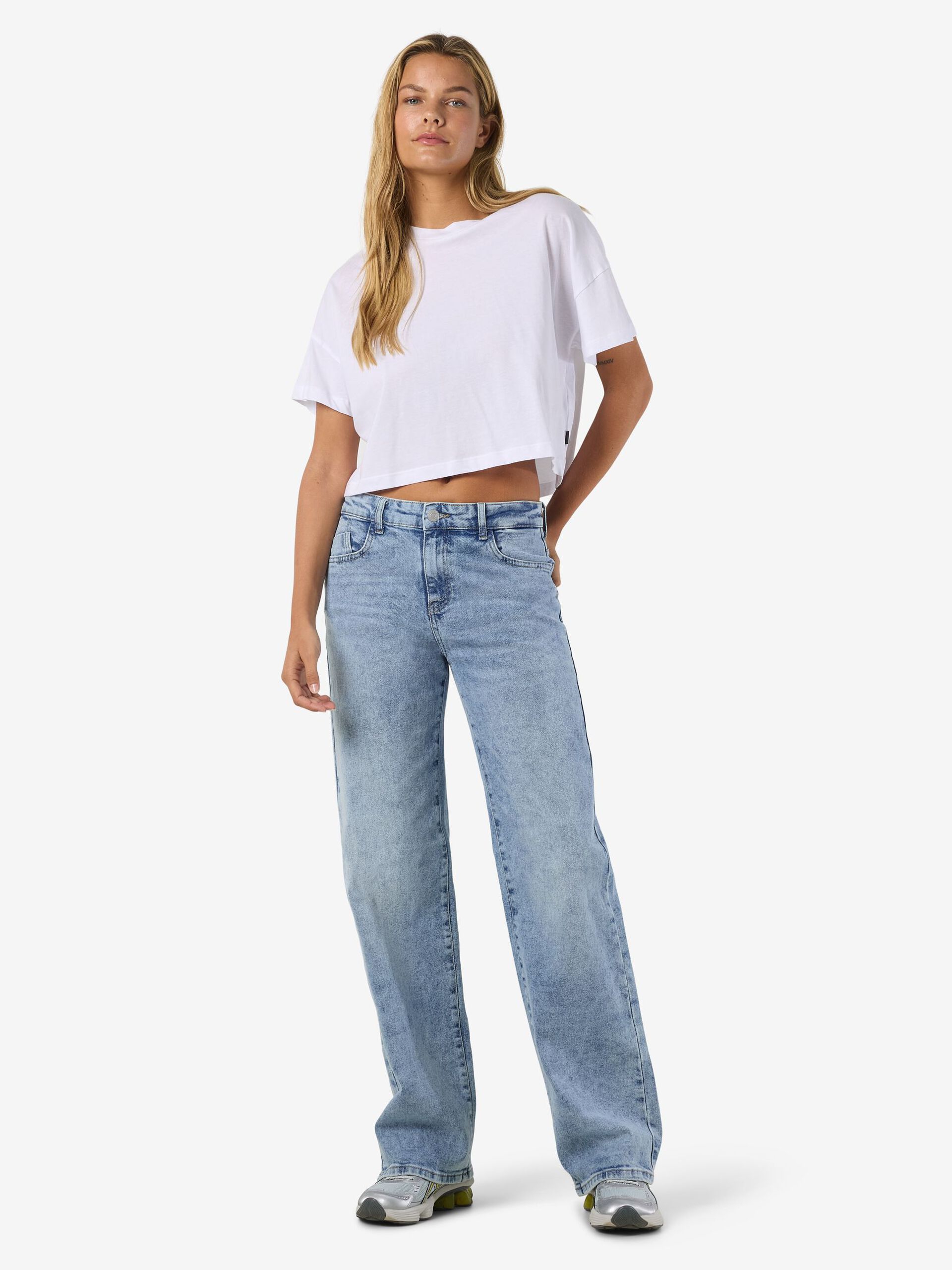 Carousel image - SHORT SLEEVED SEMI CROPPED TOP, Bright White | 5