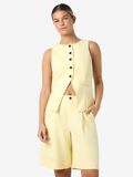 Product image thumbnail - NMMAILE - SANS MANCHES GILET, French Vanilla | 1