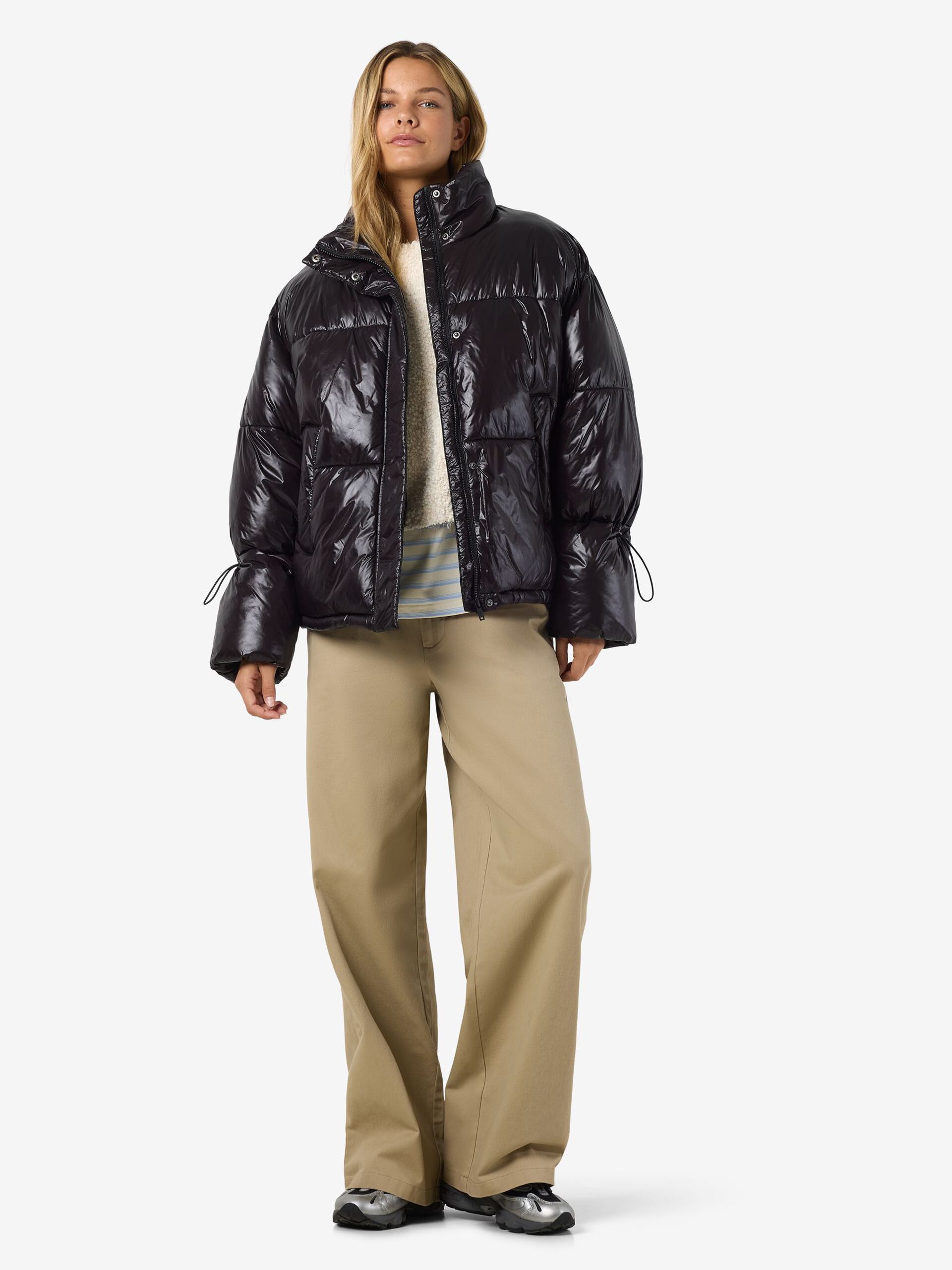 Carousel image - CHAQUETA ACOLCHADA, Black | 8