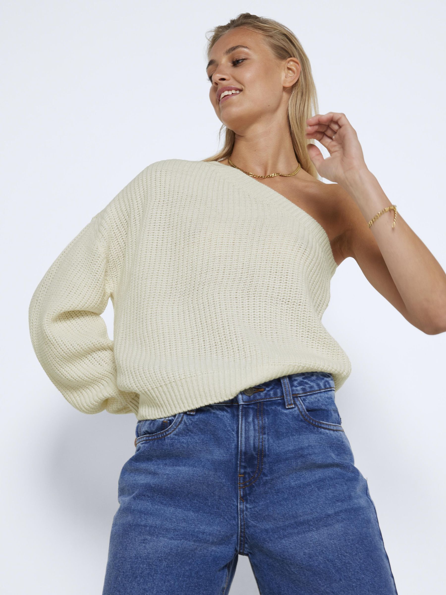 ONE SHOULDER GEBREIDE TRUI Wit NOISY MAY
