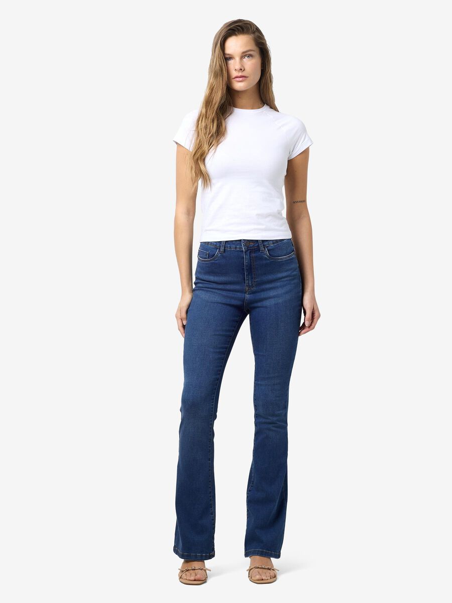 Noisy May NMSALLIE FLARED JEANS, Medium Blue Denim, highres - 27017557_MediumBlueDenim_004.jpg