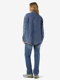 Product image thumbnail - LANGE JEANSHEMD, Medium Blue Denim | 3