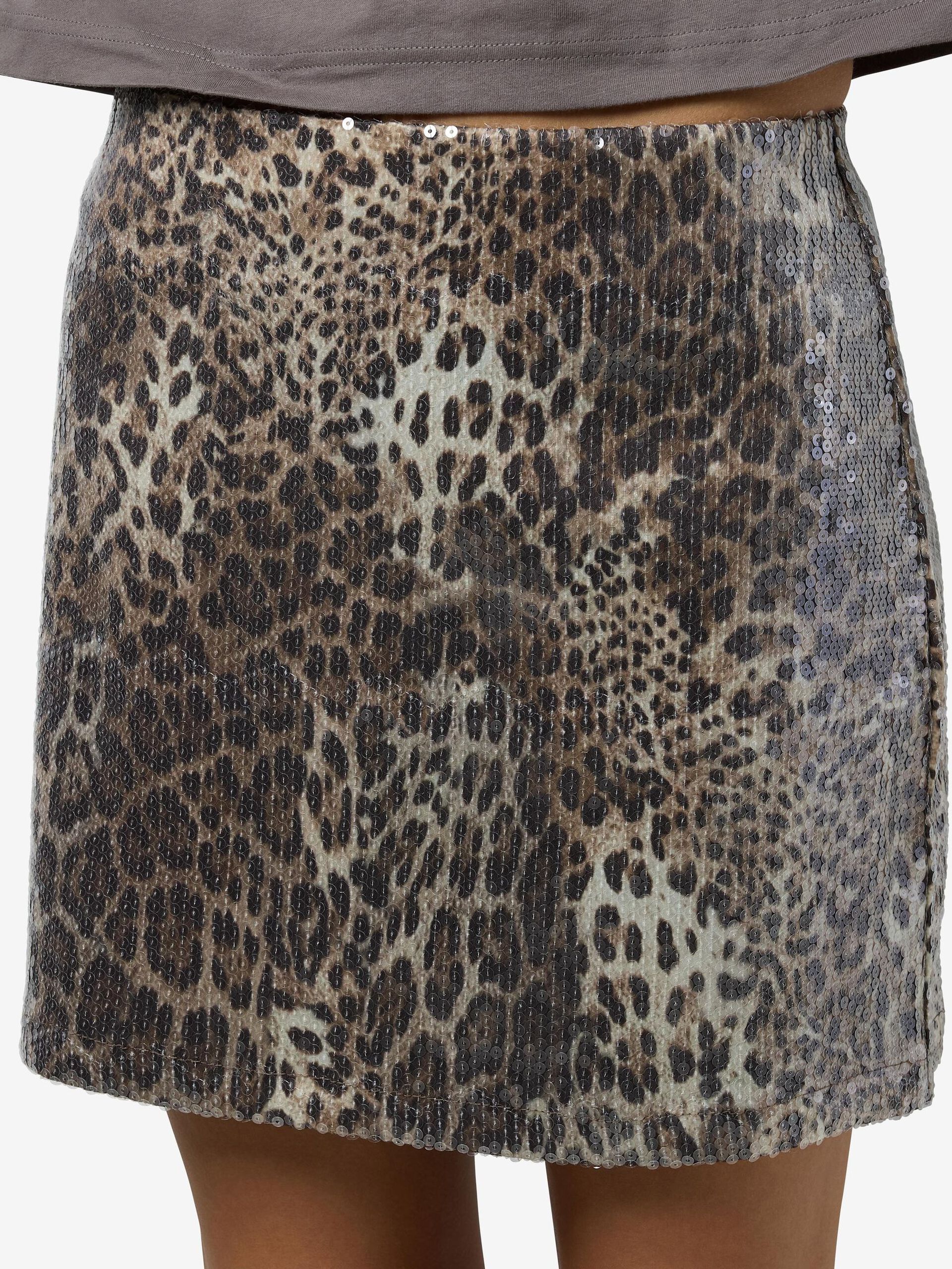 Carousel image - FALDA MINI, Silver Mink | 5