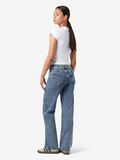 Noisy May NMYOLANDA STRAIGHT FIT JEANS, Medium Blue Denim, highres - 27035211_MediumBlueDenim_005.jpg