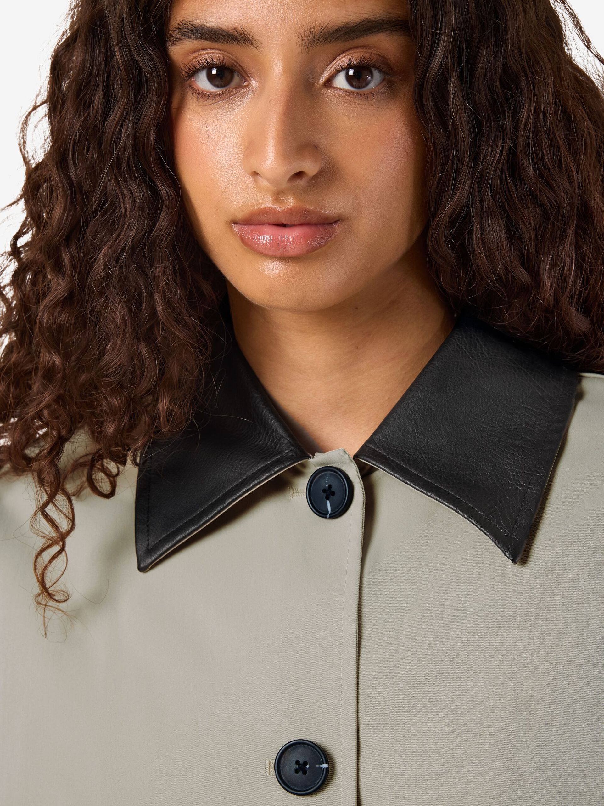 Carousel image - STATEMENT LONG COAT, Silver Lining | 5