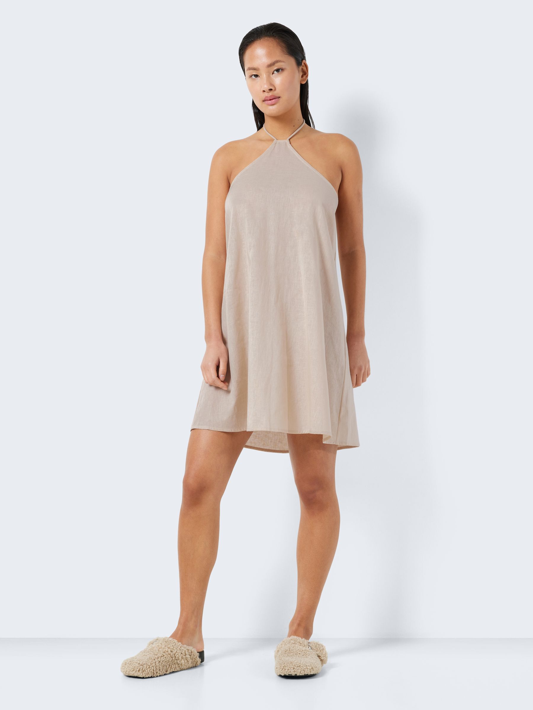 Beige halter neck dress 2025