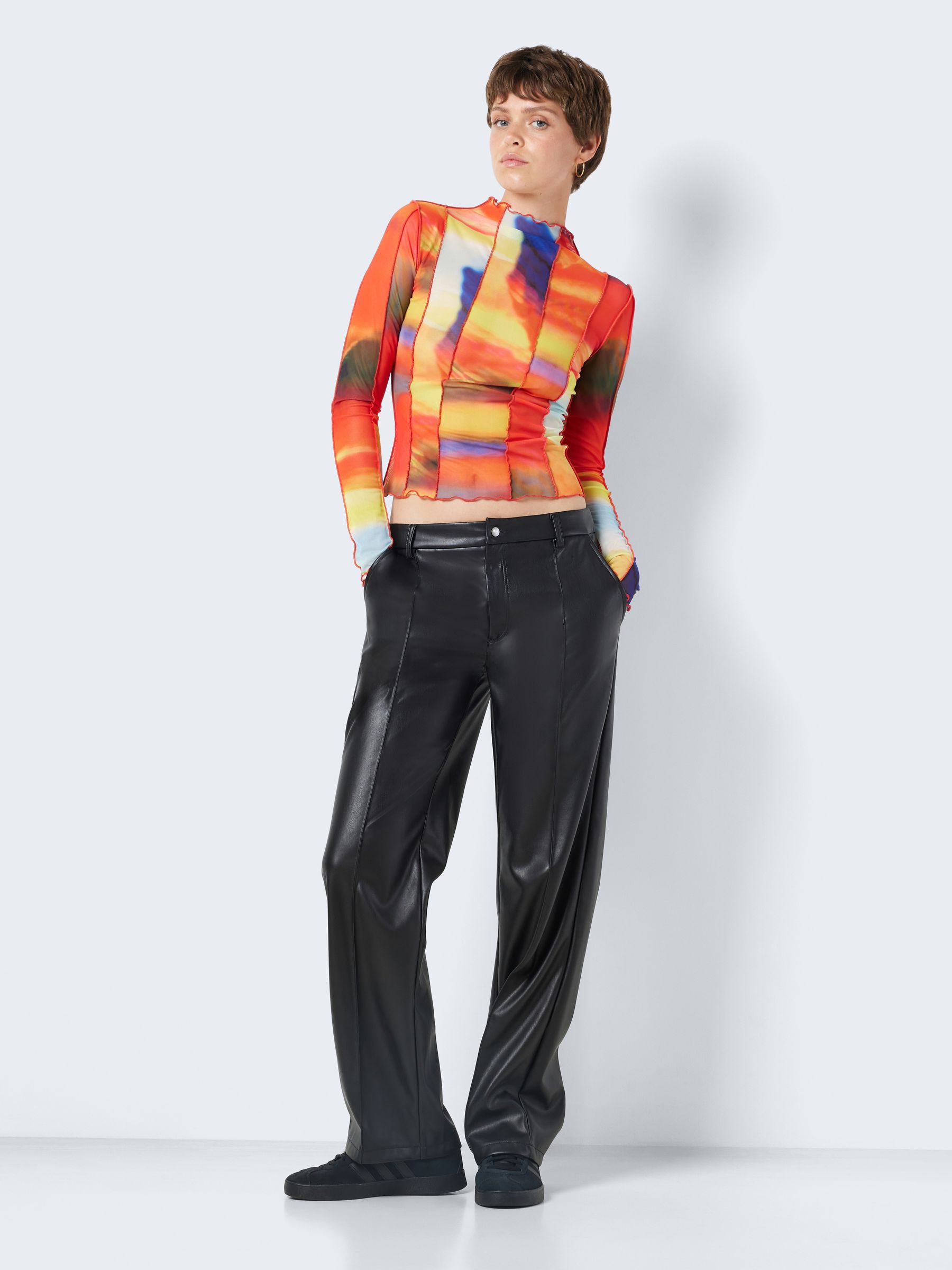 Pantalon taille haute enduit sale