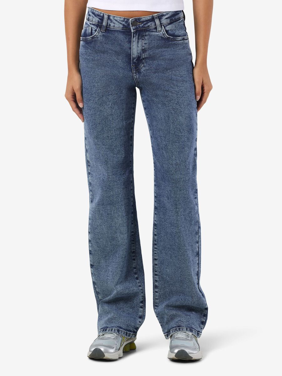 Carousel image - NMYOLANDA STRAIGHT FIT JEANS, Medium Blue Denim | 1